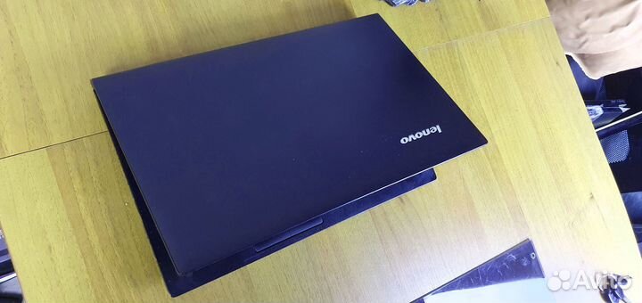 Lenovo i7 8-Ядер, 8-Памяти, Ssd \ Экран 15.6