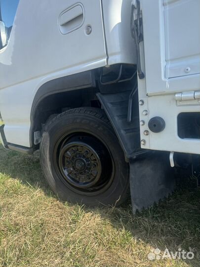 Isuzu Elf, 1993