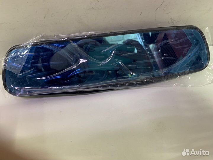 Видеорегистратор-зеркало