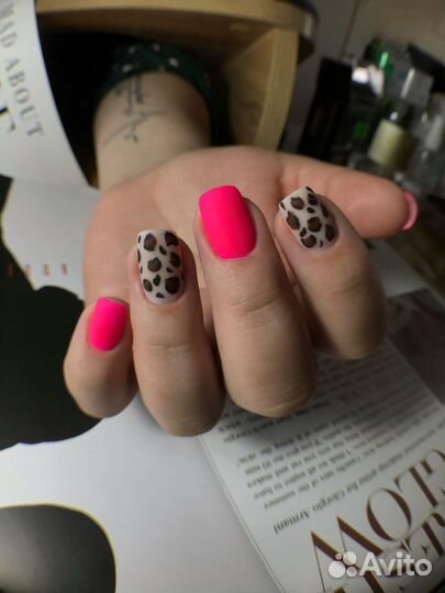 Мастер-универсал ногтевого сервиса