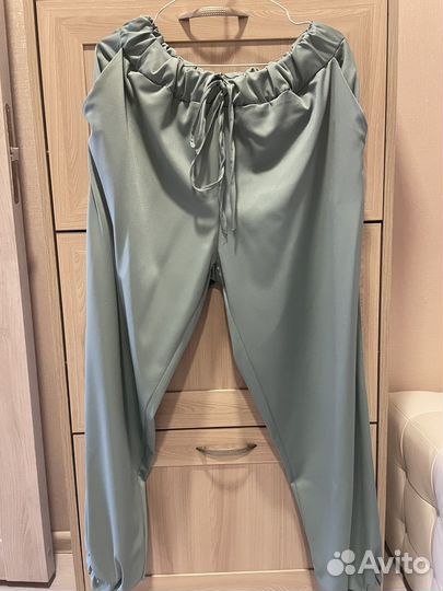 Брючный костюм