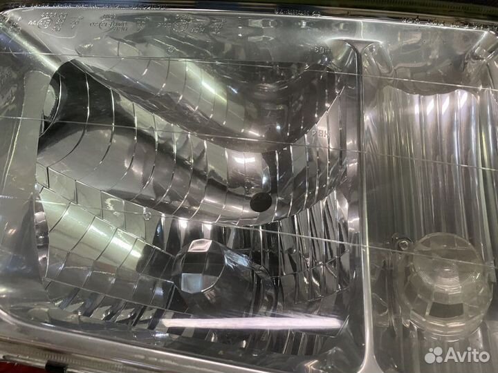 Фара правая Toyota Land Cruiser 100