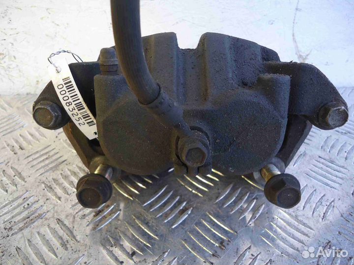 Суппорт передний правый Nissan Pathfinder R51