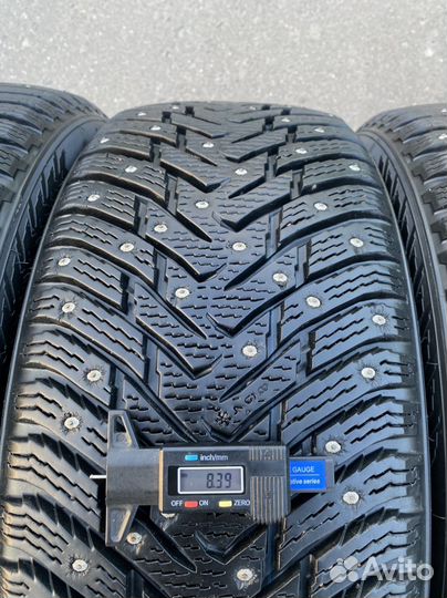 Nokian Tyres Hakkapeliitta 8 235/45 R19 99T