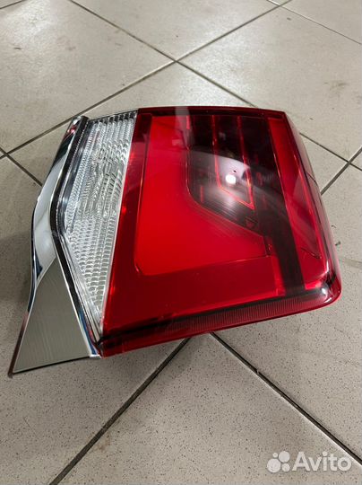 Левый фонарь Toyota Land Cruiser 200 15-21 6250