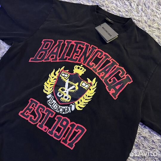 Balenciaga футболка
