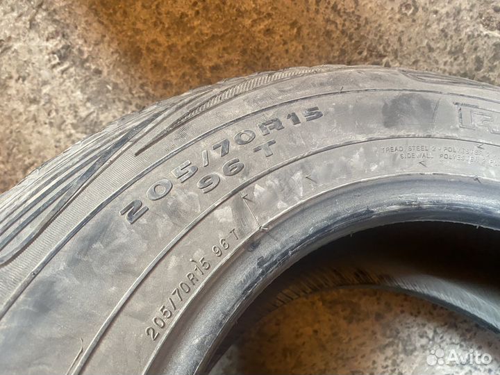 Kumho Road Venture APT KL51 205/70 R15