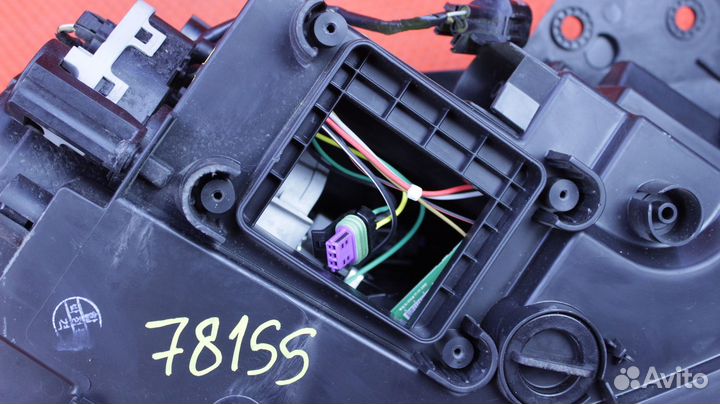 Фара левая Hyundai Ioniq 92101-G2120