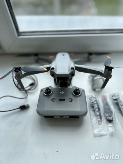 Квадрокоптер DJI mavic AIR 2s