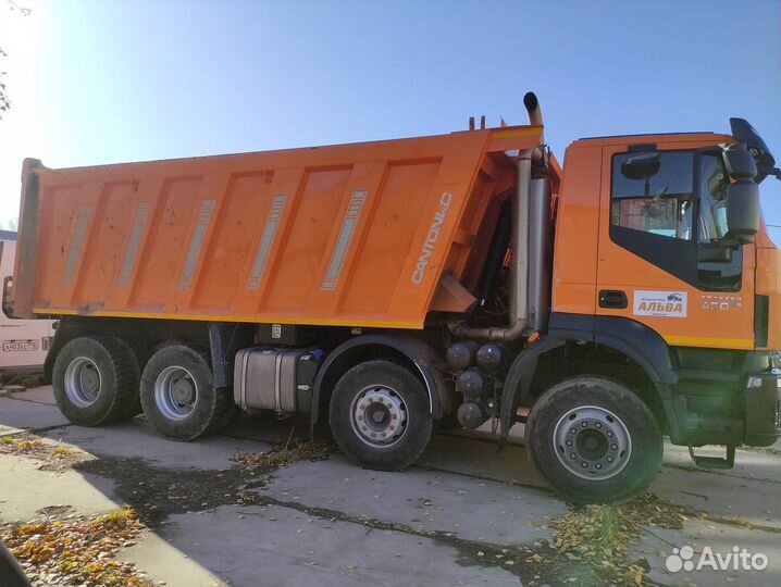 IVECO Trakker, 2021