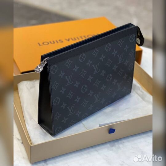 Клатч Louis Vuitton Pochette Voyage MM