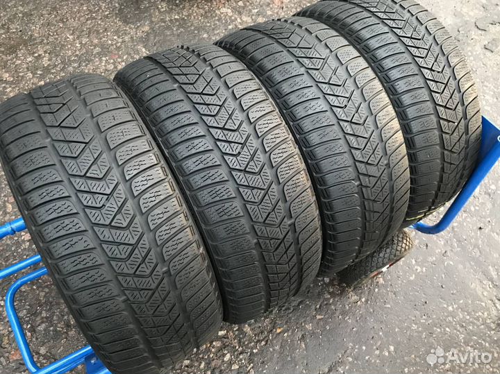 Pirelli Winter Sottozero 3 215/50 R17