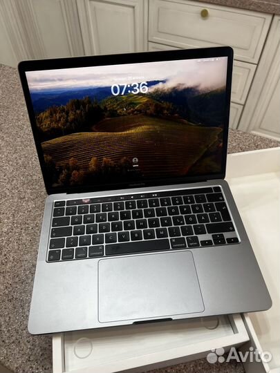 Apple MacBook Pro 13 2022 m2 1tb 24gb