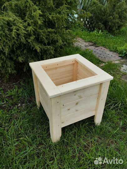 Кашпо из дерева