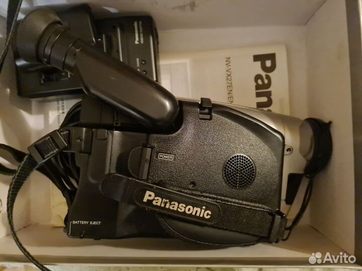 Кассетная видеокамера Panasonic NV-VX27EN