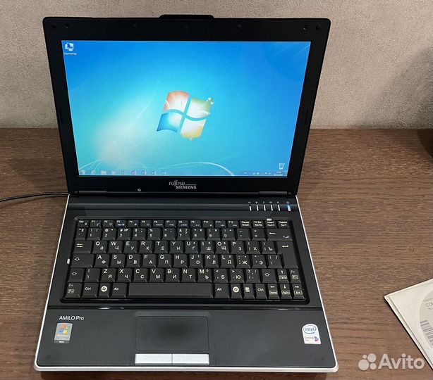 Ноутбук Fujitsu Siemens amilo PRO V3205