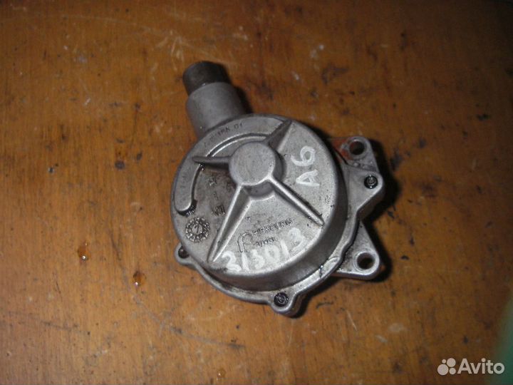 Насос вакуумный Audi A6 C5 1997-2004
