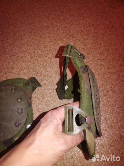 Налакотники тактические