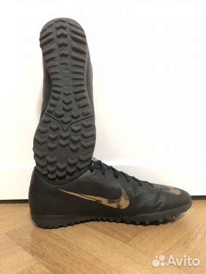 Футбольные бутсы (шиповки/сороконожки) nike US 7.5