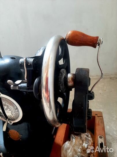 Швейная машина бу