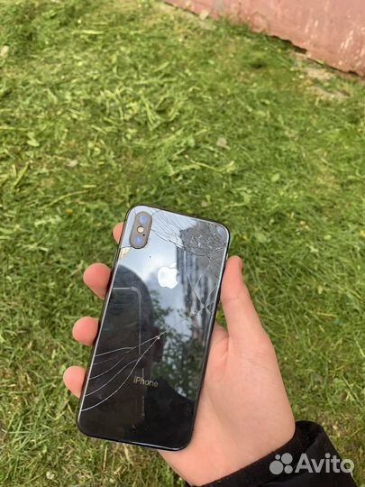 iPhone X, 64 ГБ