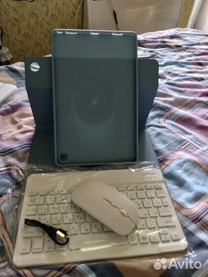 Чехол на планшет Lenovo Tab 10 Plus