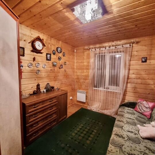 Дом 79,9 м² на участке 9,5 сот.