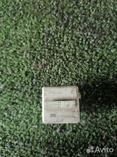 Реле Bmw 7 Series E38 1995