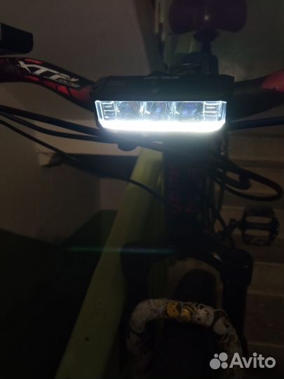 Фонарь на велосипед 900 lumen