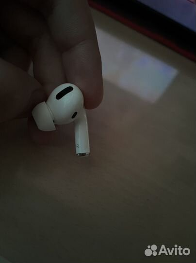Airpods pro 2 правый наушник