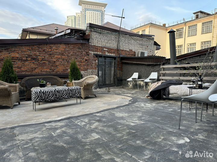 Арт лофт «Тайная» с террасой на крыше