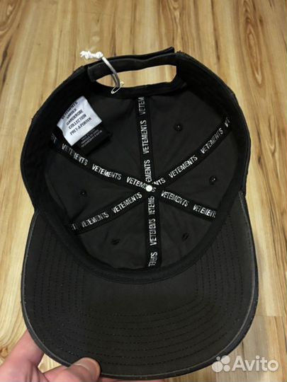 Vetements i got lucky cap