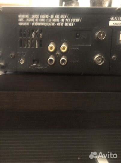 Видеомагнитофон akai