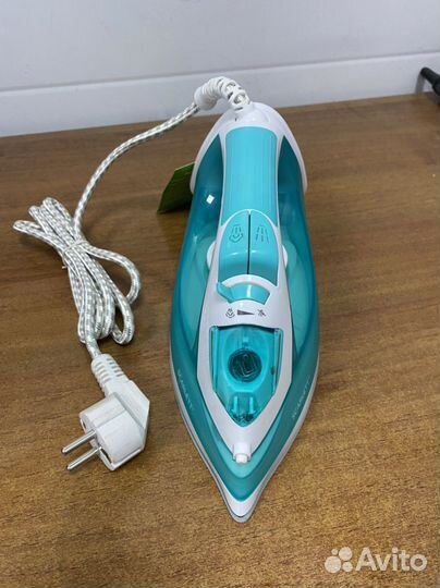 Утюг scarlett новый