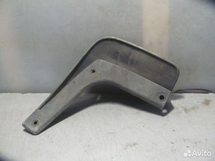 Брызговик задний левый Hyundai i30 2007-2012