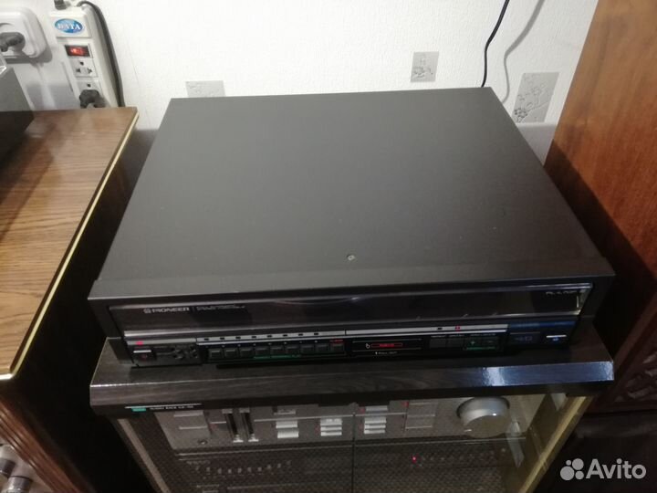 Проигрыватель Винила Pioneer PL-L70F