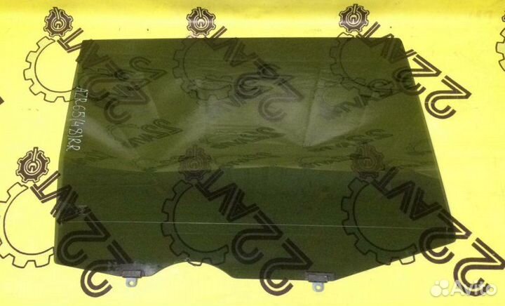 Стекло заднее правое Toyota Noah AZR65 1azfse