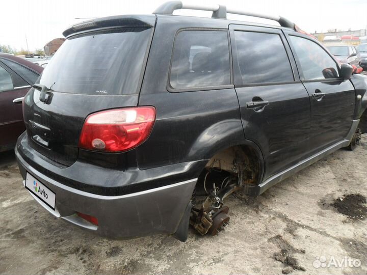 Mitsubishi Outlander, 2003