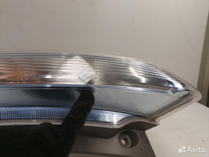 Фонарь задний правый Nissan Leaf ZE0 2014