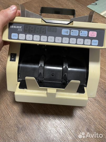 Счетная машинка для денег