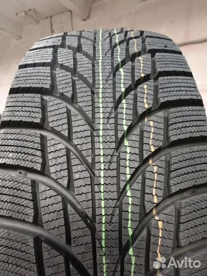 Kumho WinterCraft Ice Wi51 215/50 R17 95T