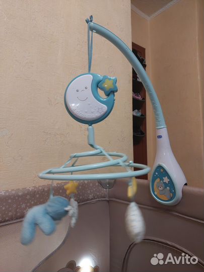 Мобиль на кроватку chicco