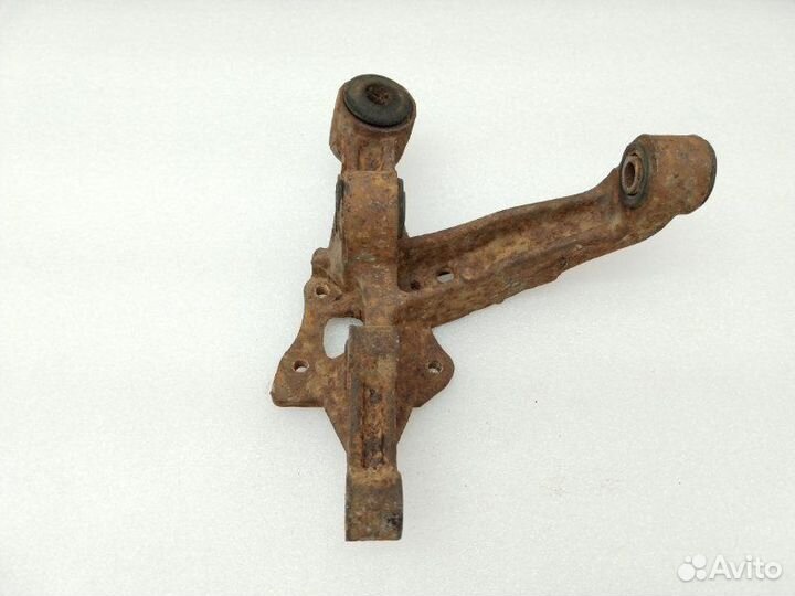 Кулак поворотный задний левый Toyota Camry XV30