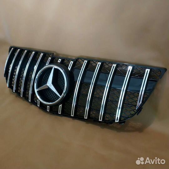 Решетка радиатора Mercedes GLK GT