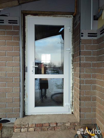 Пластиковая дверь. Дверь пвх