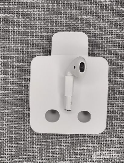 Apple Airpods 2 правый наушник А2032 новый оригина