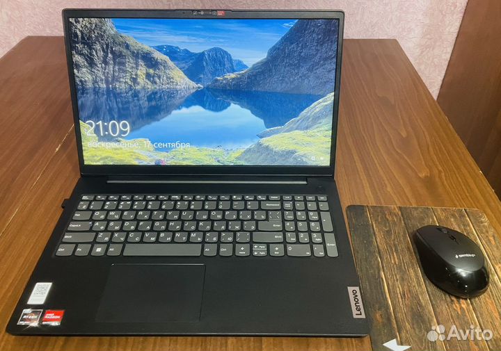 Lenovo Ryzen 3 5300U 2.6