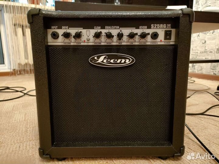 Гитарный комбоусилитель Leem s25rg 25w