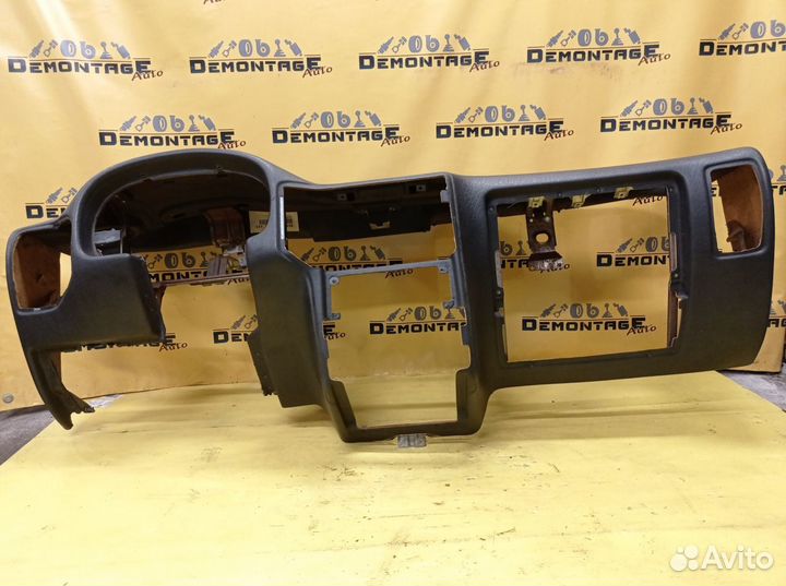 Торпедо Volkswagen Polo 3 6N1 1996