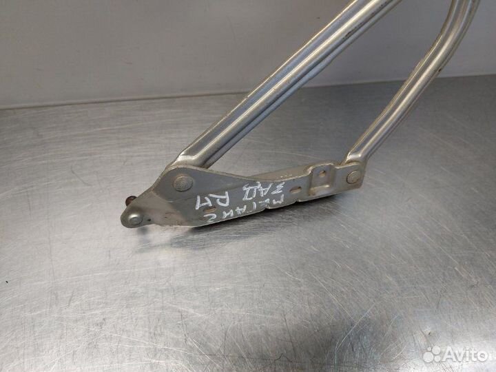 Петля крышки багажника задняя Renault Megane 2